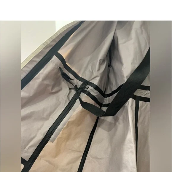 Adidas MYSHELTER RAIN.RDY PARKA BRAND NEW - Picture 8 of 14